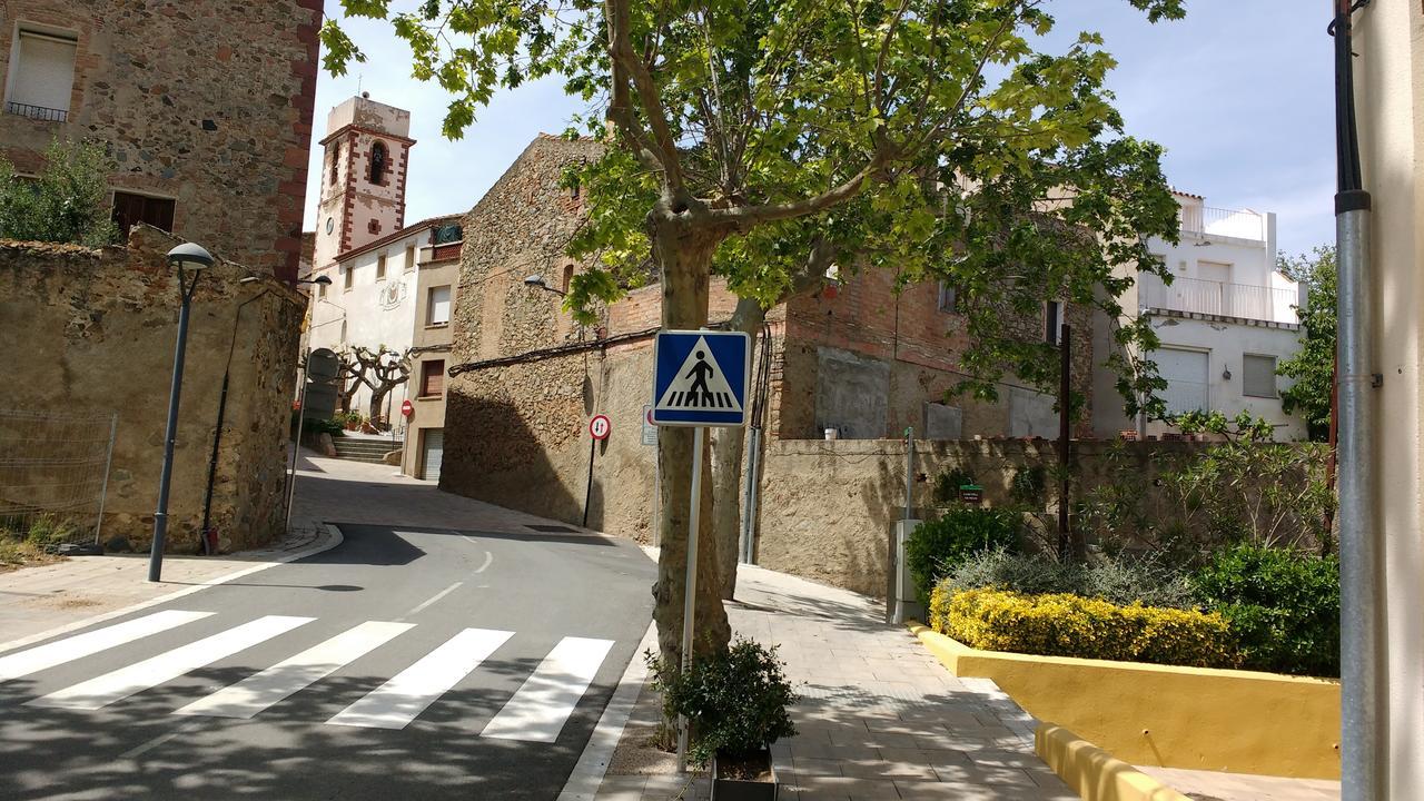 Ca L'Amadeu Hotel Vilanova de Escornalbou Exterior photo